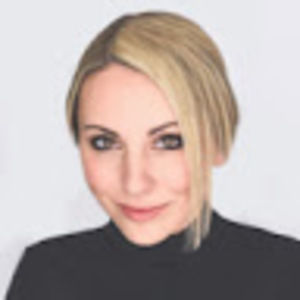 Meet your Posher, Christina